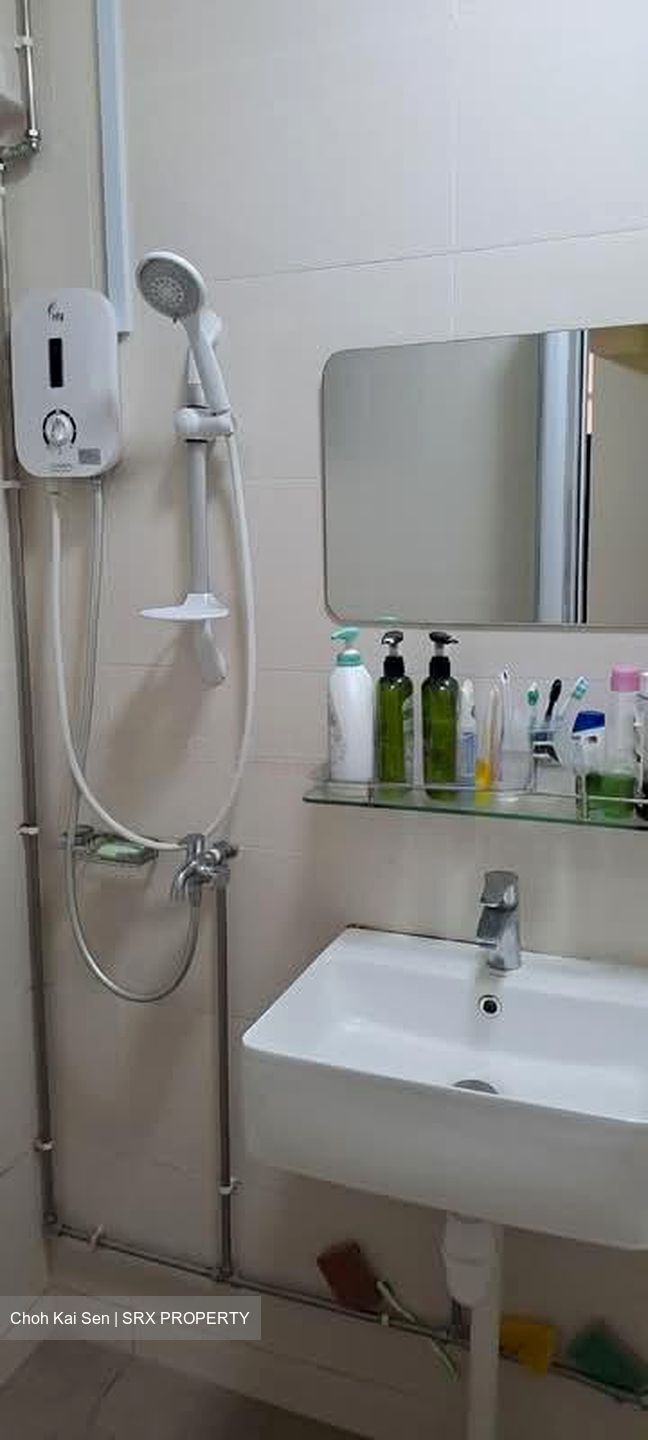 Blk 874A Tampines Vista (Tampines), HDB Executive #583930221